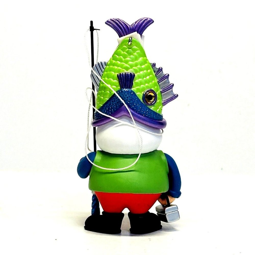 Hallmark Keepsake Catch of the Day Santa Fishing Ornament 2004 VTG - Picture 5 of 9